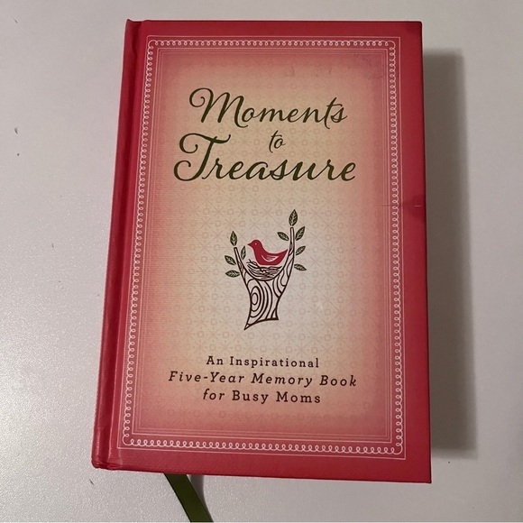 Moments to Tresure Hardcover Memory Book for Moms - Picture 1 of 4